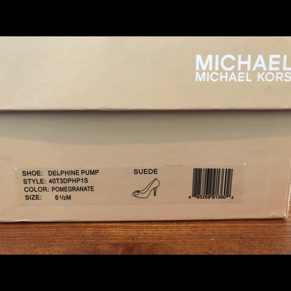 Michael Kors suede Delphine pump size 6.5 - Picture 6 of 7
